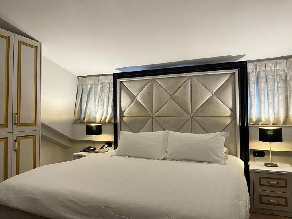 Vila Shard Boutique Hotel Tirana Esterno foto