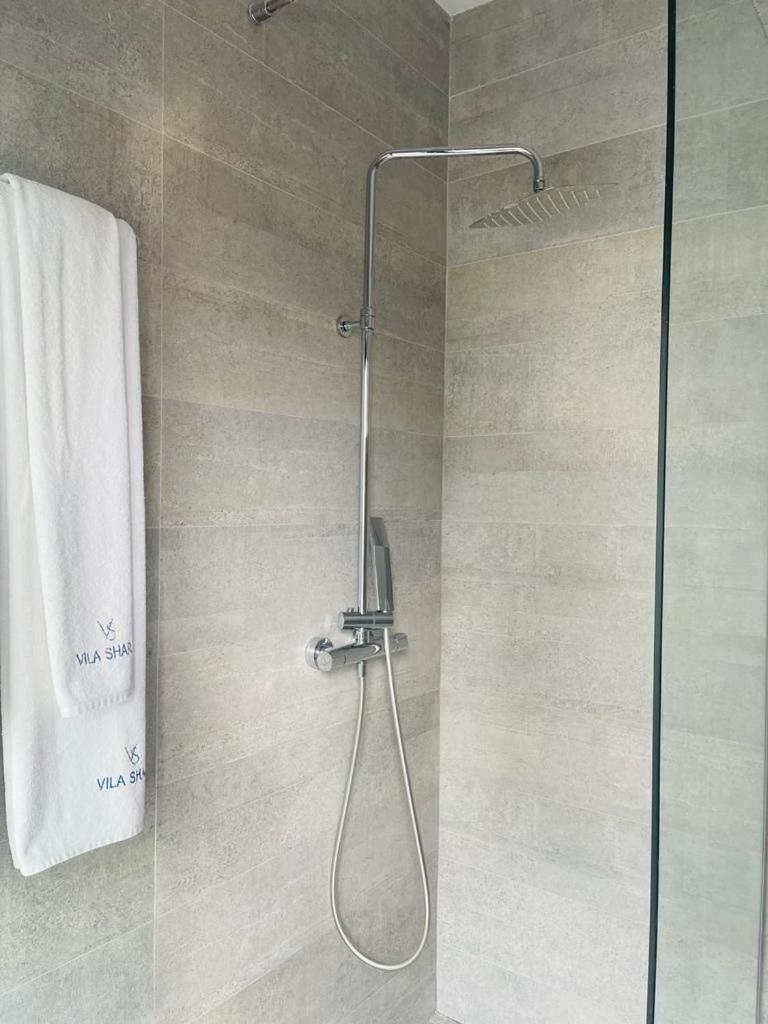 Vila Shard Boutique Hotel Tirana Esterno foto