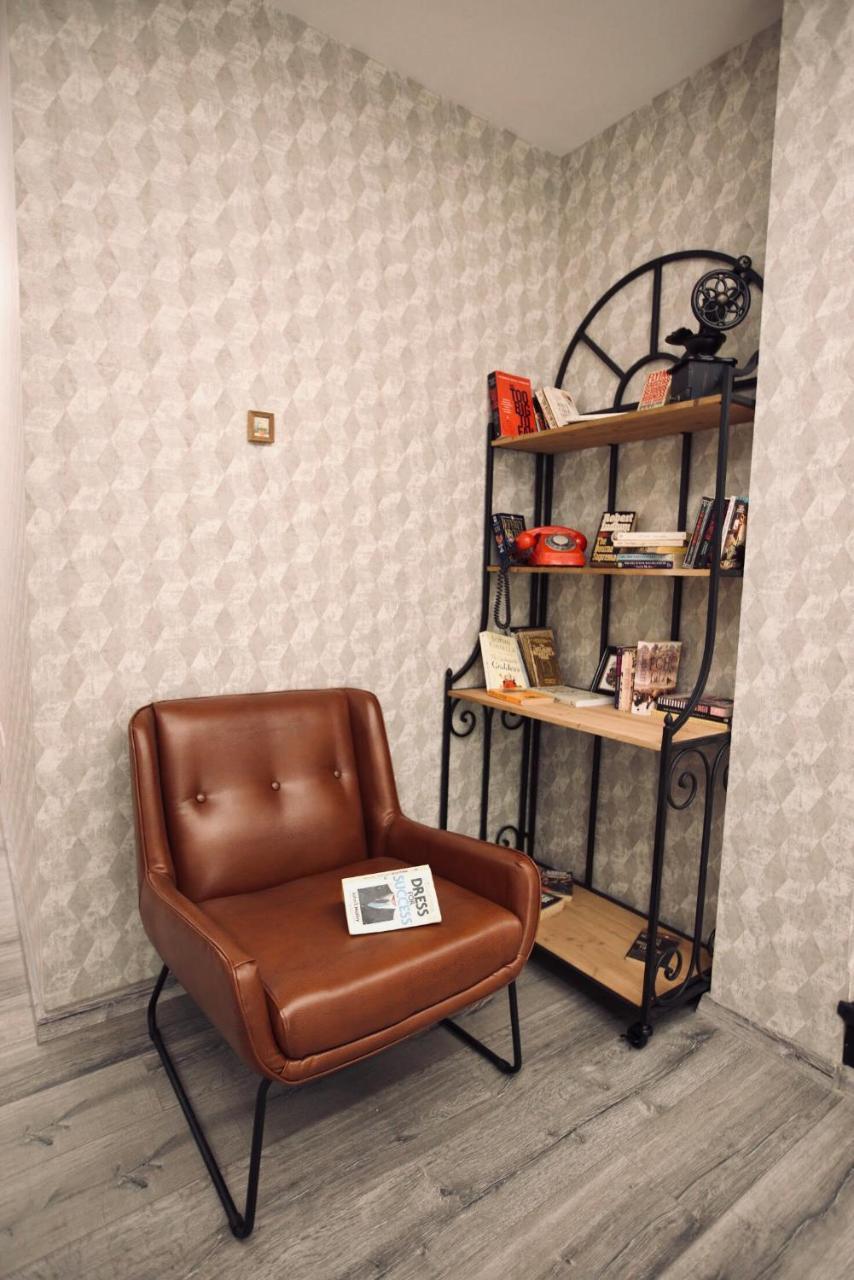Vila Shard Boutique Hotel Tirana Esterno foto